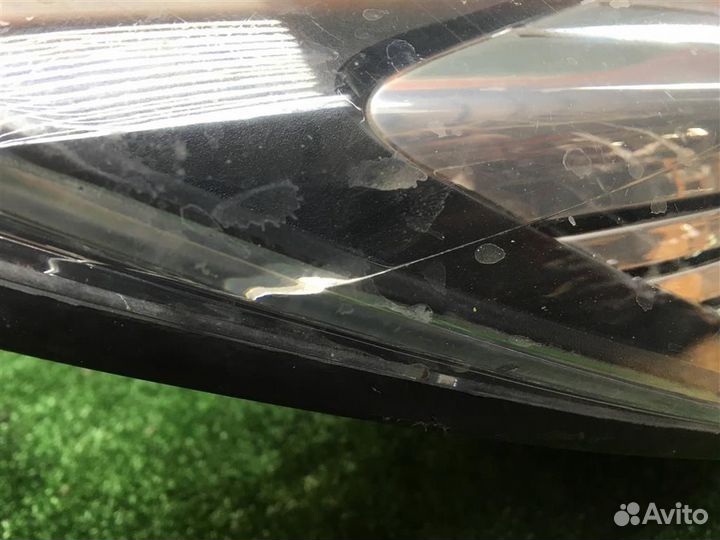 Фара правая Ford Focus 2 (2005-2011)