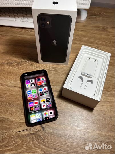 iPhone 11, 64 ГБ