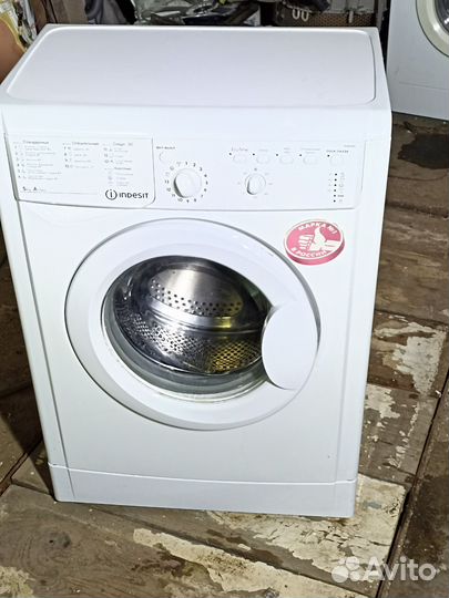 Стиральная машина indesit 5кг.Гарантия