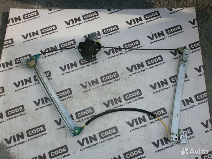 Стеклоподъемник передний правый Лада Веста