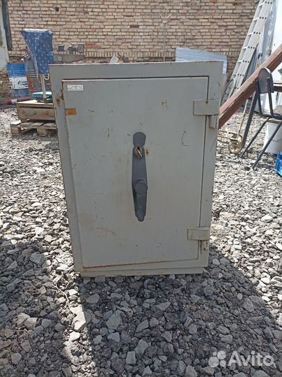 Сейф металлический бу
