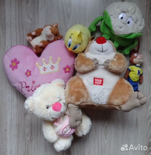 Мягкие игрушки (мишка, бурундук, зайчик и т.д.)