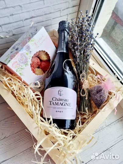 Подарочная корзина/ящик/набор на 8 марта