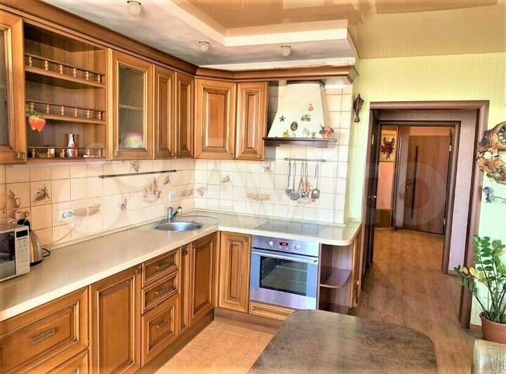 3-к. квартира, 106,8 м², 7/10 эт.