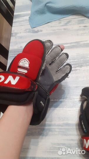 Краги хоккейные