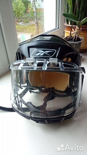 Шлем хоккейный Reebok S