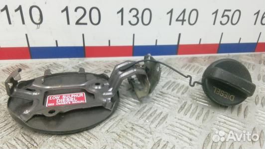 Лючок бака toyota verso AR2 (AVN20EH01)