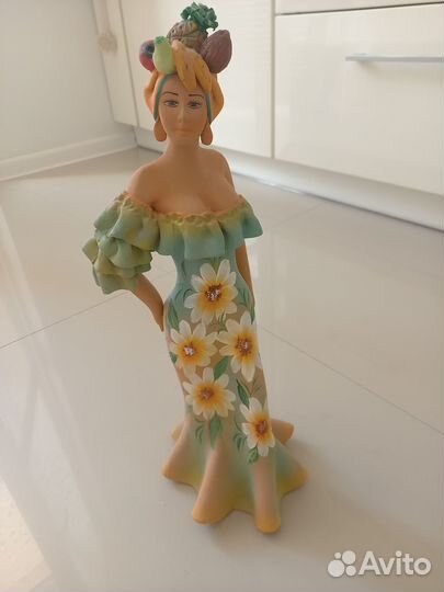 Статуэтка- кукла ручной работы