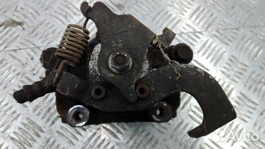 Суппорт тормозной задний правый toyota auris E150