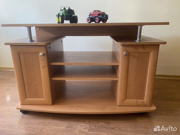 Тумба под телевизор