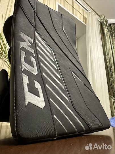 Вратарские ловушка и блин CCM axis 1.9 INT