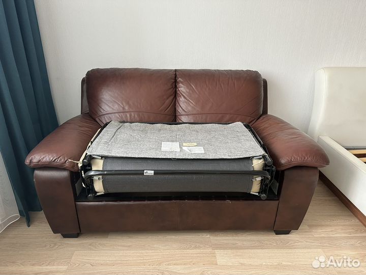 Кожаный диван бу, раскладной