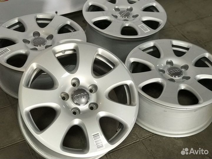 Диски оригинальные без пробега на Audi Q7
