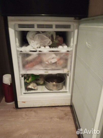 Холодильники, стиралки, кровати