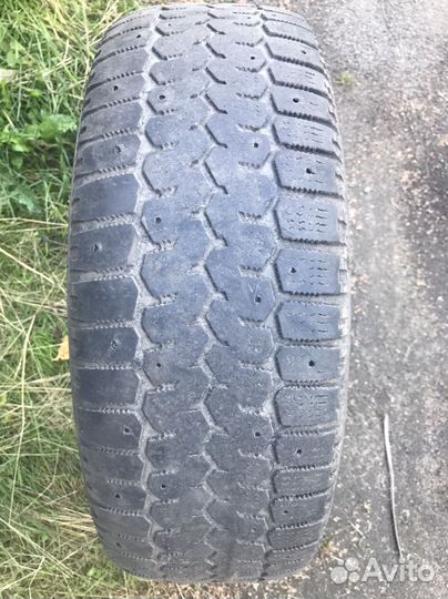 Yokohama IceGuard Stud IG65 195/65 R15