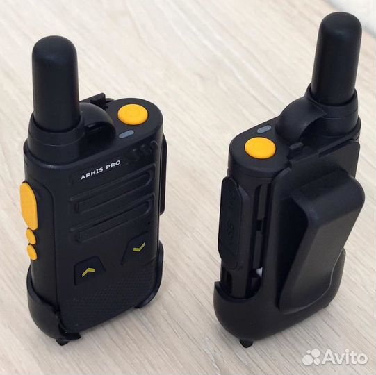 Рация-радиостанция в комплекте с наушниками