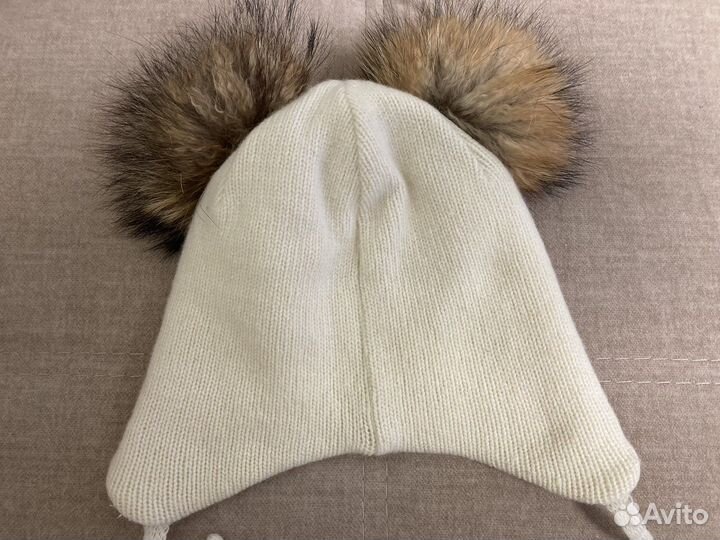Шапка зимняя с натуральными помпонами