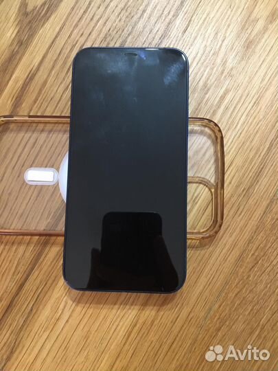 iPhone 12, 64 ГБ