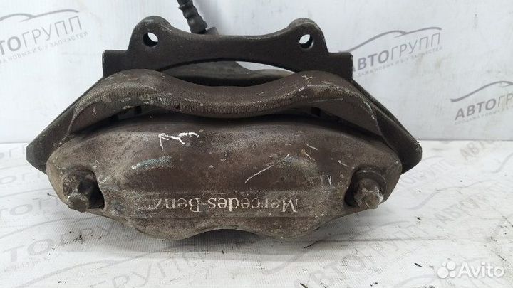 Суппорт передний правый Mb Cls 400 C218 рестайлинг