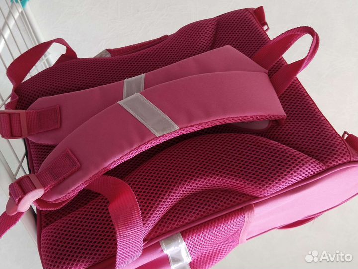 Рюкзак школьный для девочки 1 класс