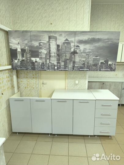 Кухонный гарнитур 