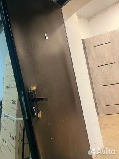 Дверь входная железная бу