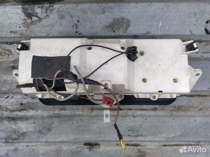 Панель приборов Mitsubishi Pajero Sport