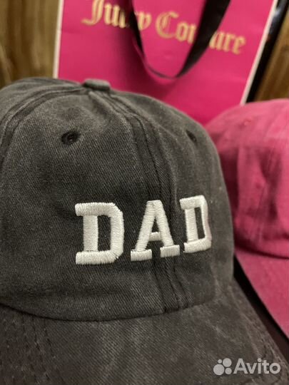 Бейсболки новые (пара) MOM DAD