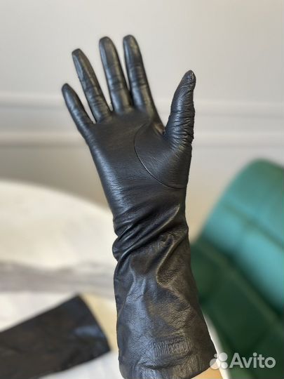 Длинные кожаные перчатки moscnino