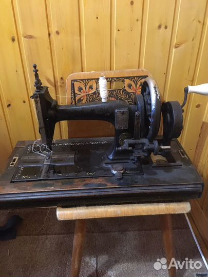 Швейная машина