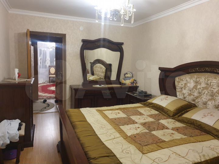 3-к. квартира, 71 м², 3/5 эт.