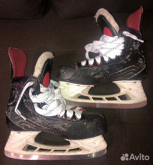 Коньки хоккейные Bauer Vapor X700