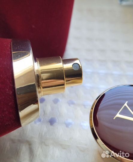 Пустые флаконы от парфюма