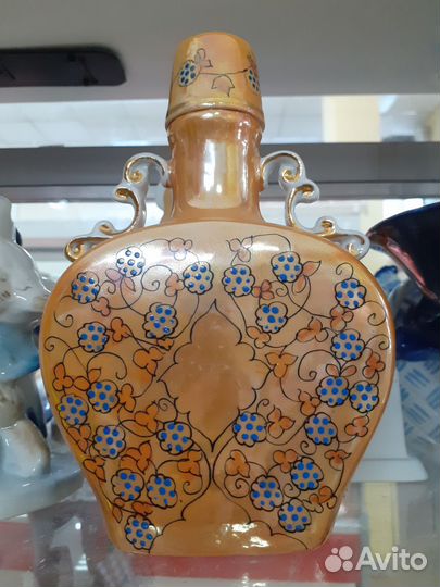 Штофы керамика,подсвечник дерево,часы