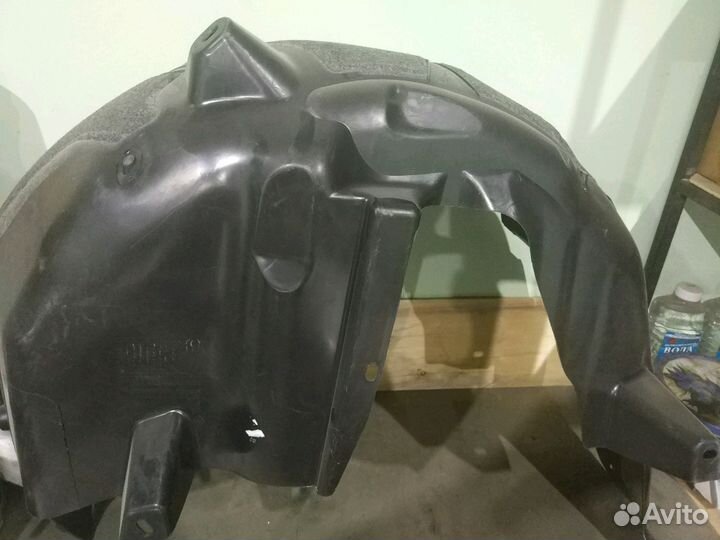 Подкрылок задний правый opel astra j 3-х дверная 1