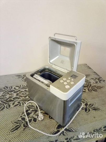 Хлебопечка kenwood BM 350 как новая