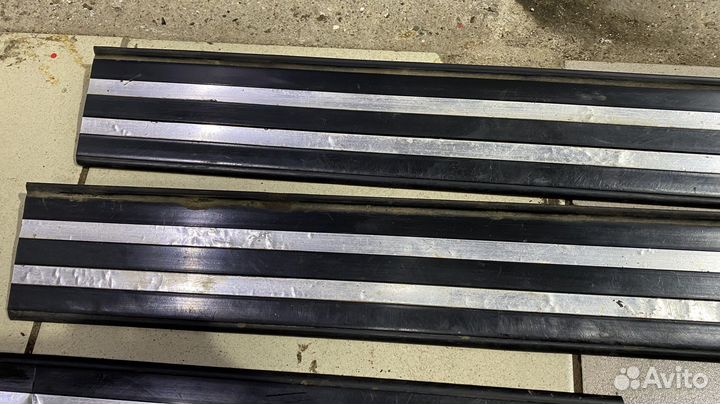 Накладки порогов внешние комплект BMW 5 series E34