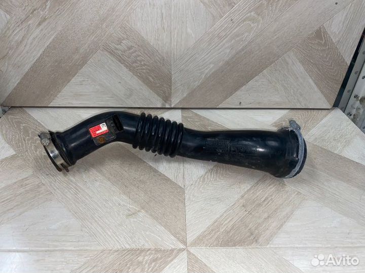 Патрубок интеркулера Ford Kuga Cbv внедорожный