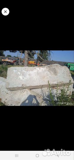 Фундаментные блоки и дорожные плиты