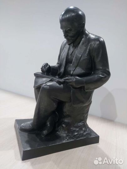 Ленин статуэтка