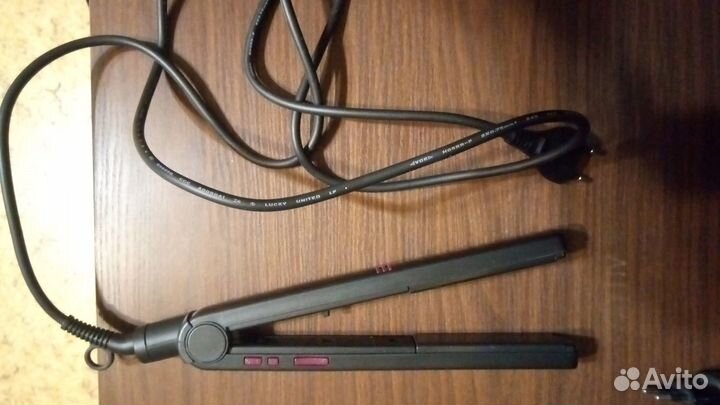 Продаю Филипс выпрямитель волос HP4666/00