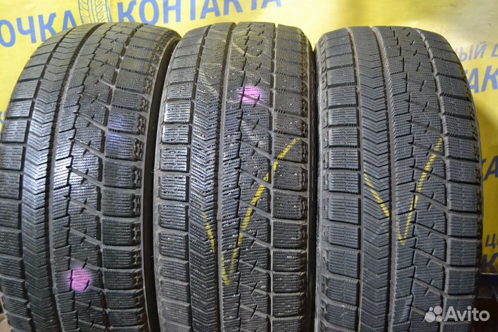 Bridgestone Blizzak VRX 215/45 R17
