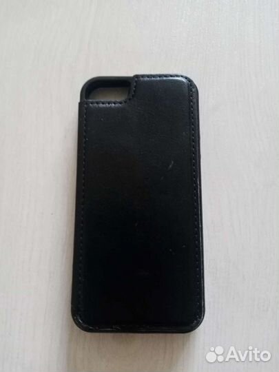 Чехол на iPhone SE
