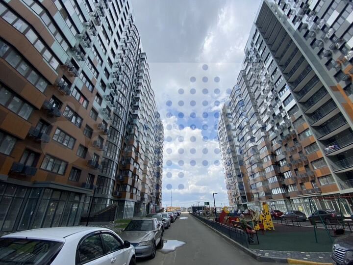 Коммерция 60 кв. м., свой вход, витраж