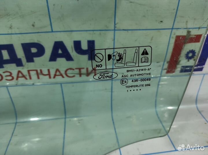 Стекло двери передней левой Ford Focus 3 1742302