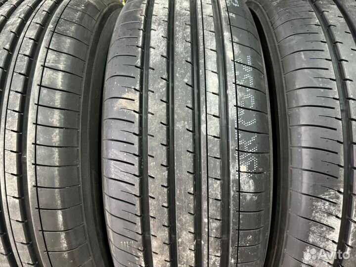 Yokohama BluEarth-XT AE61 215/70 R16 128