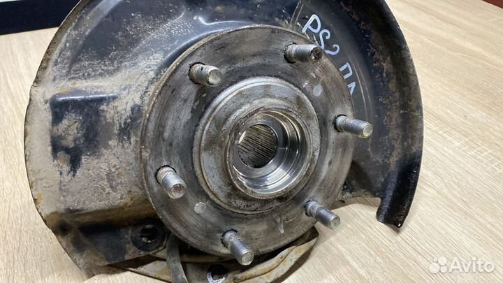 Кулак Передний Левый Mitsubishi Pajero Sport 2