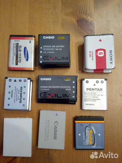 Батарея фотоаппаратов Sony и других