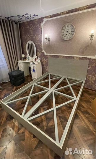 Парящие кровати в наличии