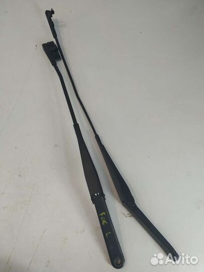 Ford Focus 2 поводок дворников